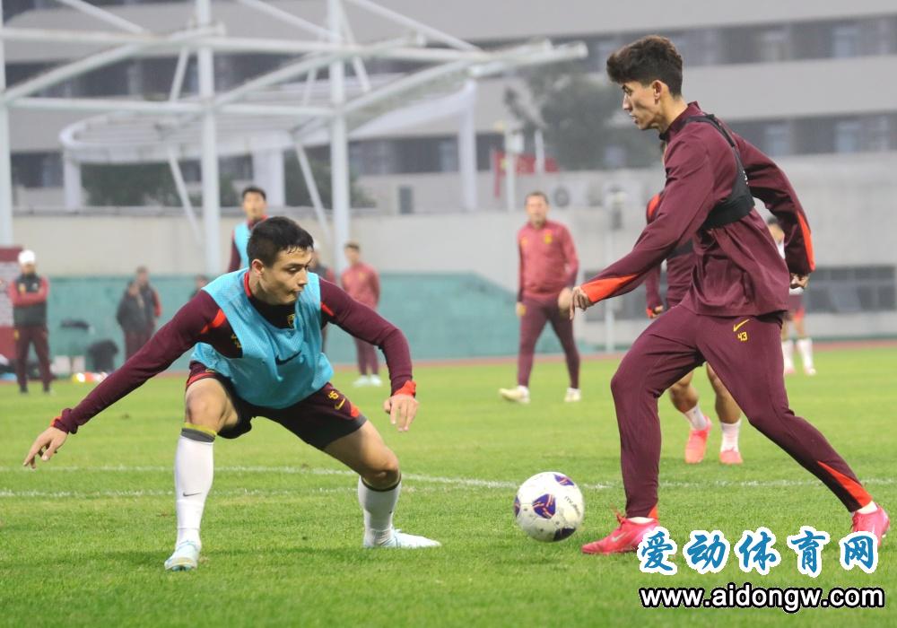 中卫阿坎吉